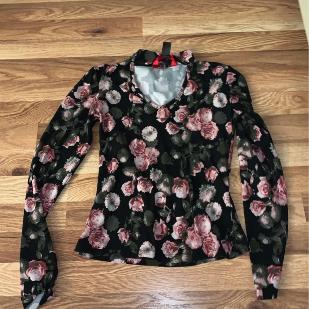 Hot Kiss Long Sleeve Top Sz S